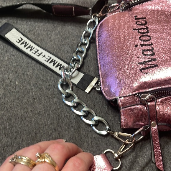 Cute metallic pink handbag/crossbody nwot never used - Picture 6 of 7
